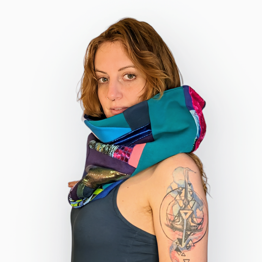 Stylish Tube Scarf with Fleece Lining for Ultimate Warmth and Comfort | Patchwork Design in Pink, Turquoise, Blue, Purple, and Various Prints with Shiny Foils | Sustainable Fashion Choice